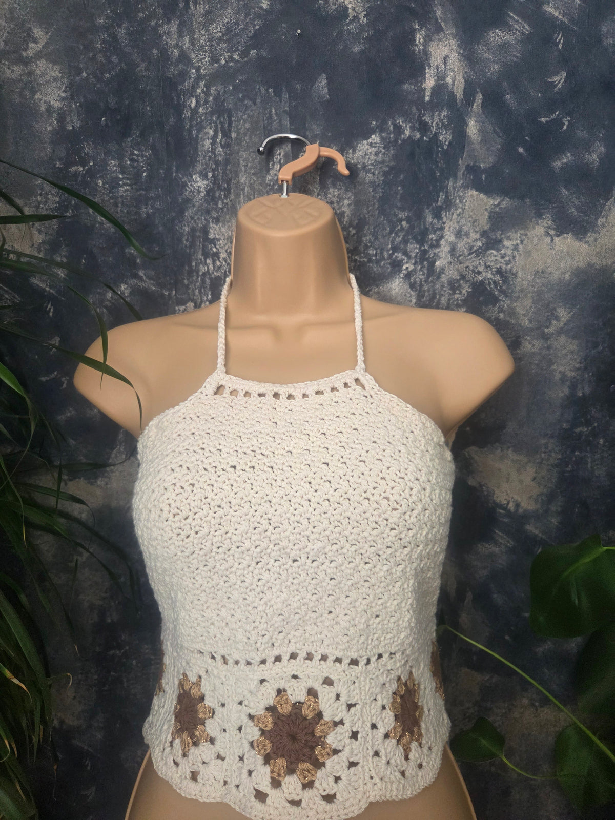 Halter top